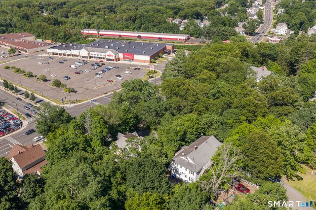 18 Arch Street, Manchester, CT 06040