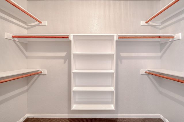 513 Mockingbird LN, Lockhart, TX 78644