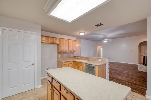 513 Mockingbird LN, Lockhart, TX 78644