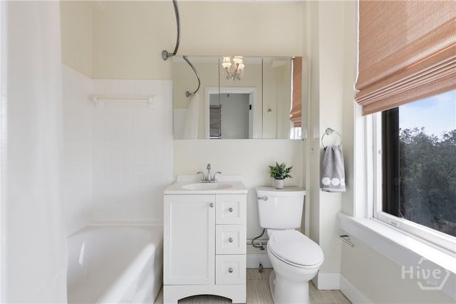 106 W Gwinnett Street 5F, Savannah, GA 31401