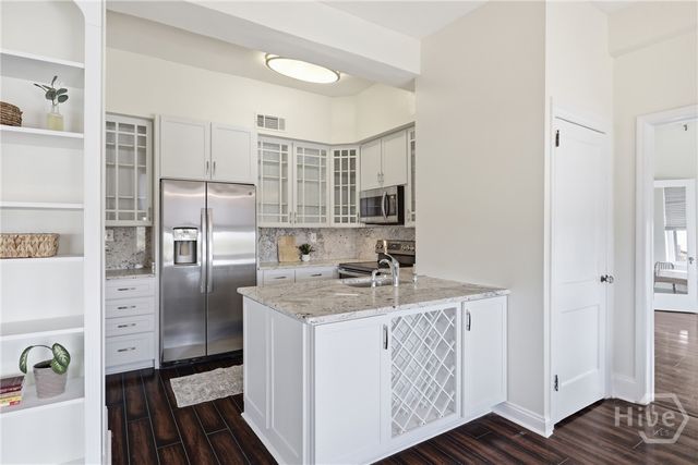 106 W Gwinnett Street 5F, Savannah, GA 31401