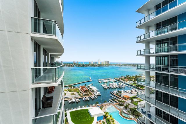 220 Lake Shore Drive 2123, Lake Park, FL 33403