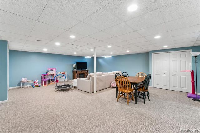 16180 Hill Forest Drive, Linden, MI 48451