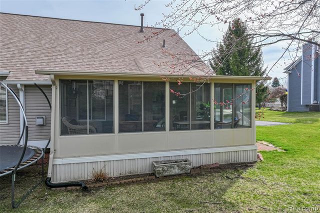 16180 Hill Forest Drive, Linden, MI 48451