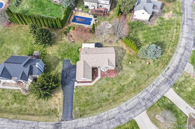 16180 Hill Forest Drive, Linden, MI 48451