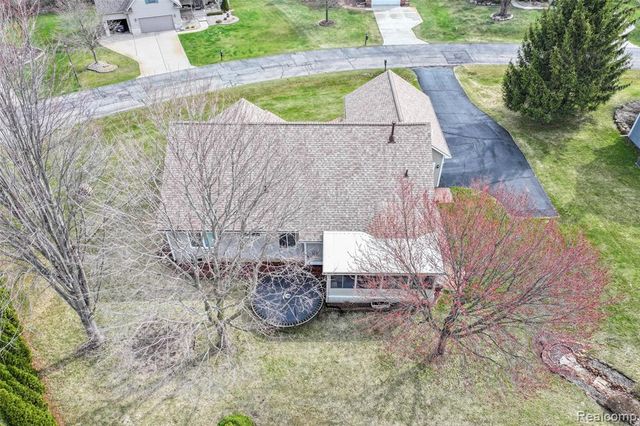 16180 Hill Forest Drive, Linden, MI 48451