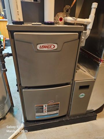 16180 Hill Forest Drive, Linden, MI 48451