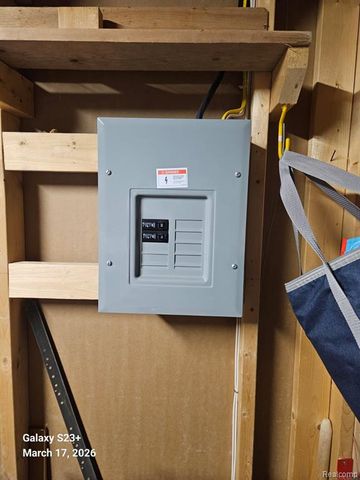 16180 Hill Forest Drive, Linden, MI 48451