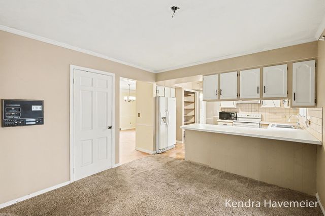 4867 Northview Avenue Ne, Plainfield Twp, MI 49525