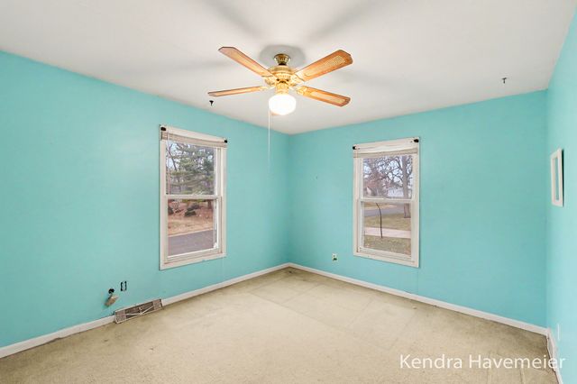 4867 Northview Avenue Ne, Plainfield Twp, MI 49525