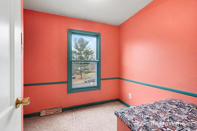 4867 Northview Avenue Ne, Plainfield Twp, MI 49525