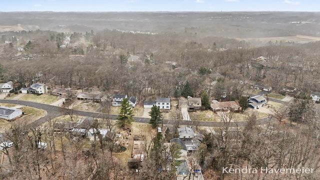 4867 Northview Avenue Ne, Plainfield Twp, MI 49525