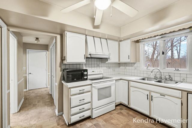 4867 Northview Avenue Ne, Plainfield Twp, MI 49525