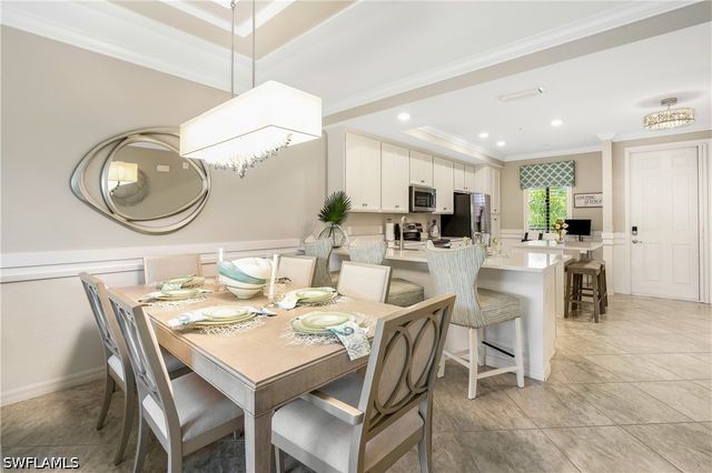 9590 Trevi CT 5325, Naples, FL 34113