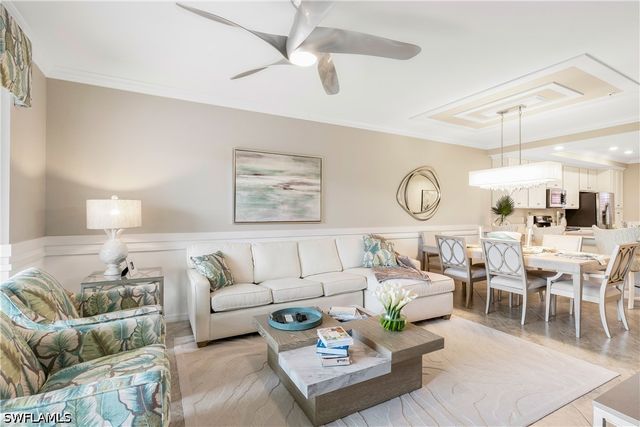 9590 Trevi CT 5325, Naples, FL 34113