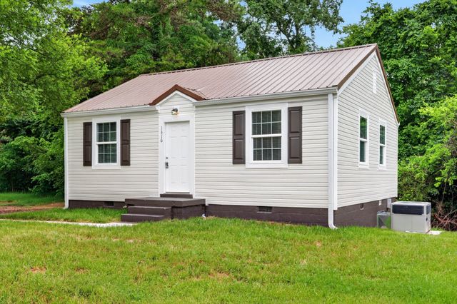1316 Sunnyview Dr, Clarksville, TN 37040