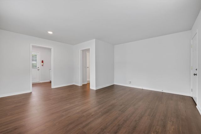 1316 Sunnyview Dr, Clarksville, TN 37040