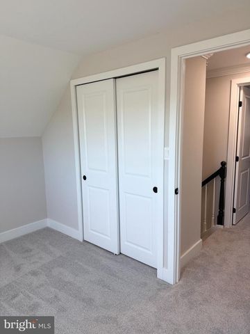 44 TINSEL RD, Levittown, PA 19056