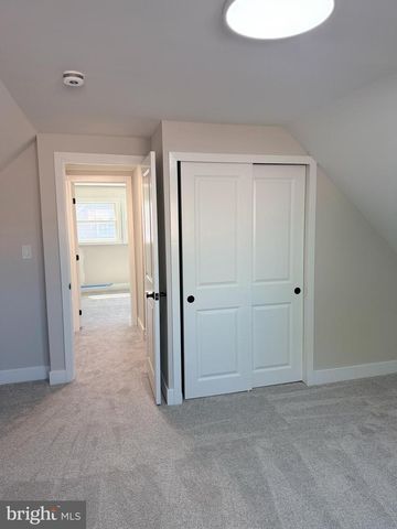 44 TINSEL RD, Levittown, PA 19056
