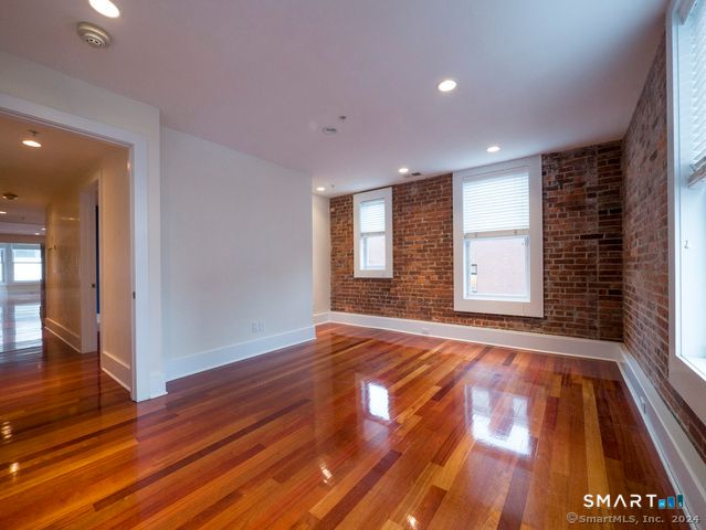 116 Crown Street 3A, New Haven, CT 06511