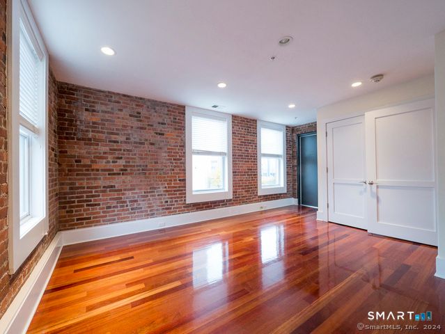116 Crown Street 3A, New Haven, CT 06511