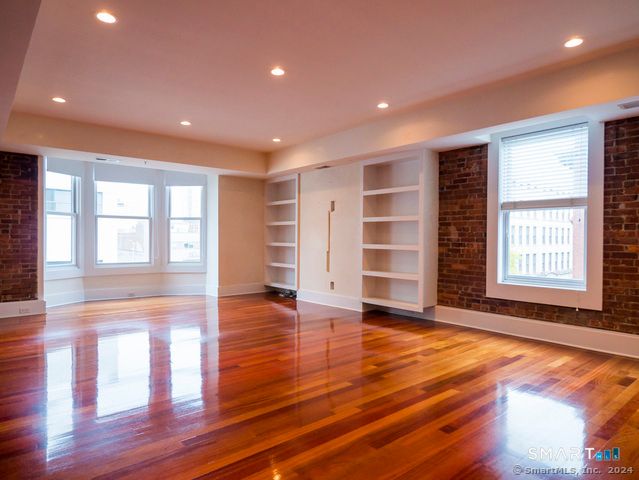 116 Crown Street 3A, New Haven, CT 06511
