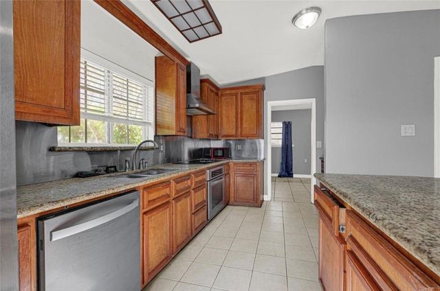 610 12th Street, Dickinson, TX 77539