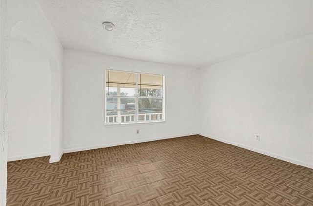 610 12th Street, Dickinson, TX 77539