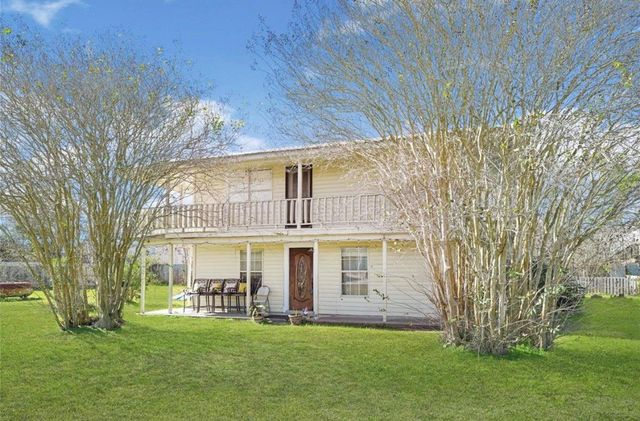 610 12th Street, Dickinson, TX 77539