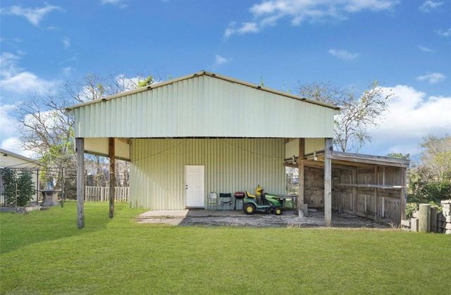 610 12th Street, Dickinson, TX 77539