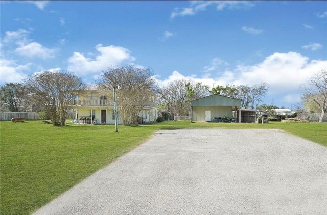 610 12th Street, Dickinson, TX 77539