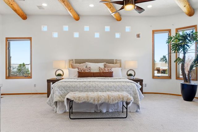 1901 Via Del Sol NE, Albuquerque, NM 87110