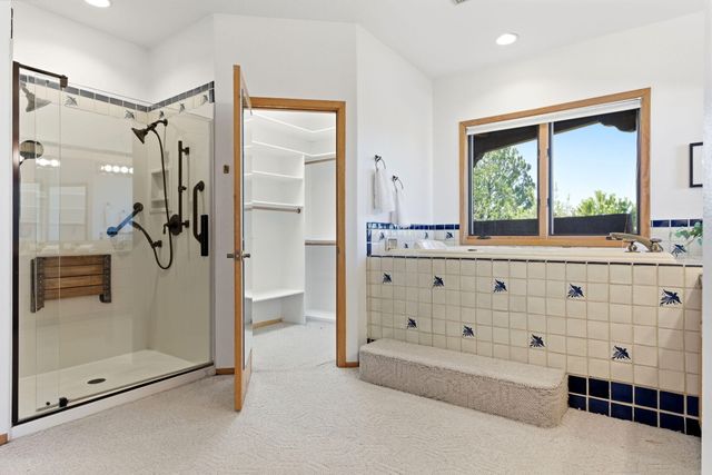 1901 Via Del Sol NE, Albuquerque, NM 87110