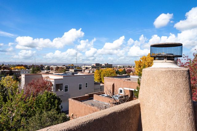 1901 Via Del Sol NE, Albuquerque, NM 87110