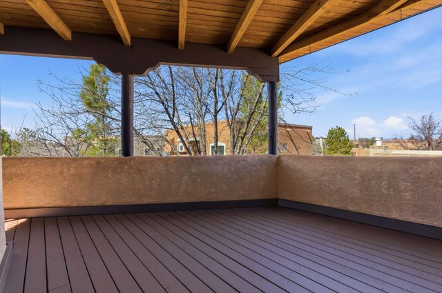 1901 Via Del Sol NE, Albuquerque, NM 87110