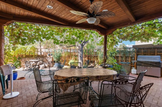 1901 Via Del Sol NE, Albuquerque, NM 87110