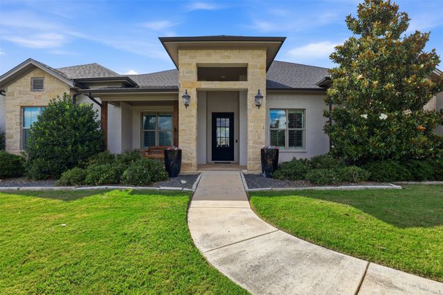 697 E Canyon Creek Lane, Weatherford, TX 76087