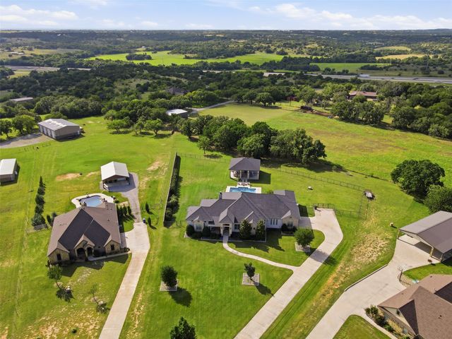 697 E Canyon Creek Lane, Weatherford, TX 76087