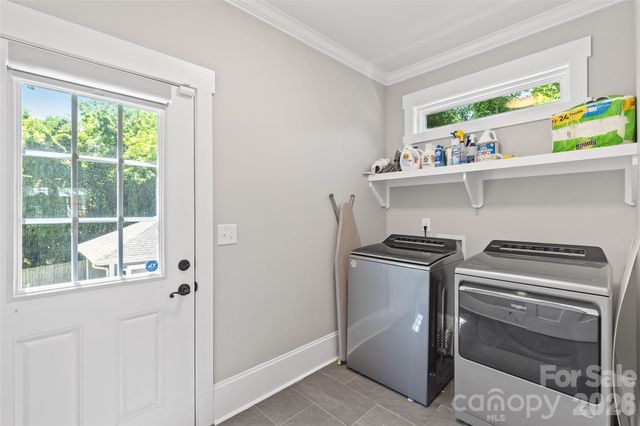 2315 Dundeen Street, Charlotte, NC 28216