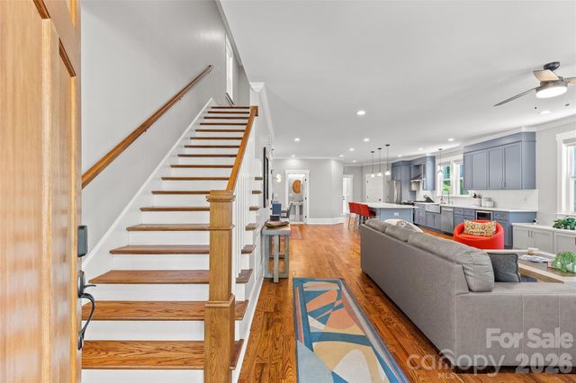 2315 Dundeen Street, Charlotte, NC 28216