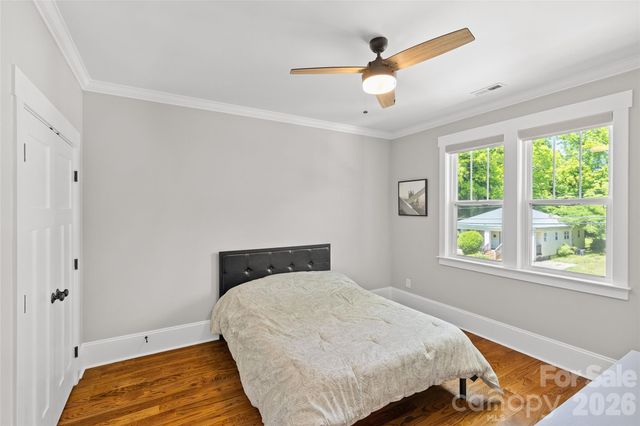 2315 Dundeen Street, Charlotte, NC 28216