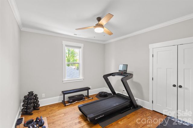 2315 Dundeen Street, Charlotte, NC 28216