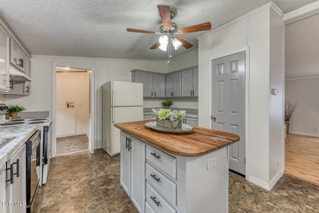 158 West Ridge Road, Jonesborough, TN 37659