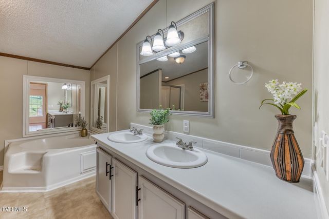 158 West Ridge Road, Jonesborough, TN 37659