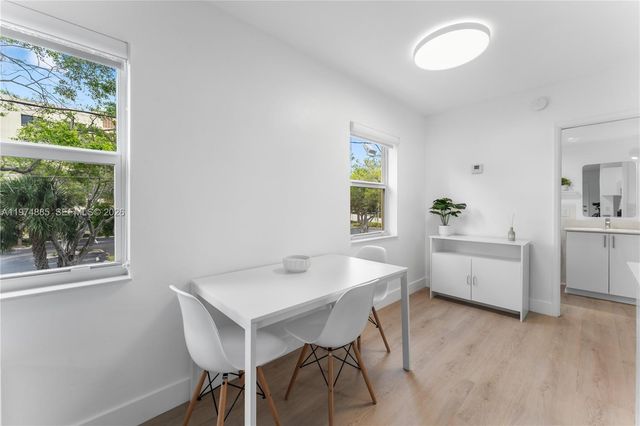 815 Middle River Dr 218, Fort Lauderdale, FL 33304