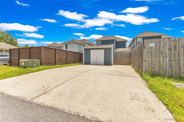 176 Avenue of The Orchards Avenue, Pike Road, AL 36064