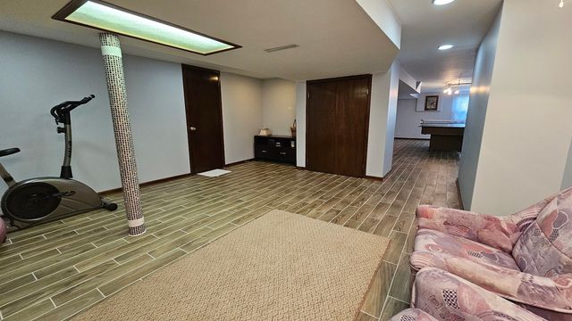 1208 N Walnut Avenue, Arlington Heights, IL 60004