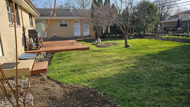 1208 N Walnut Avenue, Arlington Heights, IL 60004