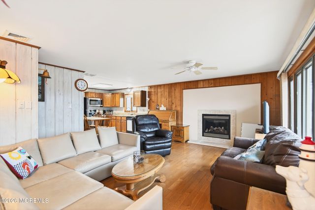 4 Rona Lane, Beach Haven West, NJ 08050