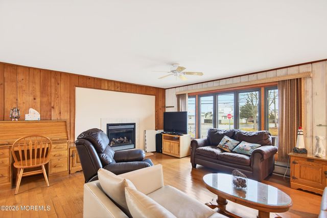 4 Rona Lane, Beach Haven West, NJ 08050